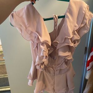 Super Cute Ruffle Top Size Small